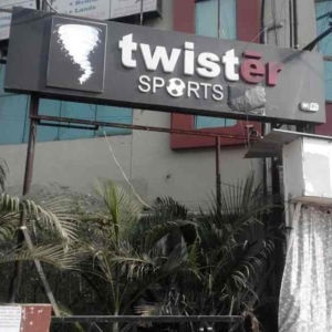 Twister Resto Pub