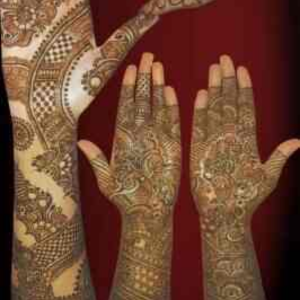 Fatima Ajani Mehendi Designer And Beautician